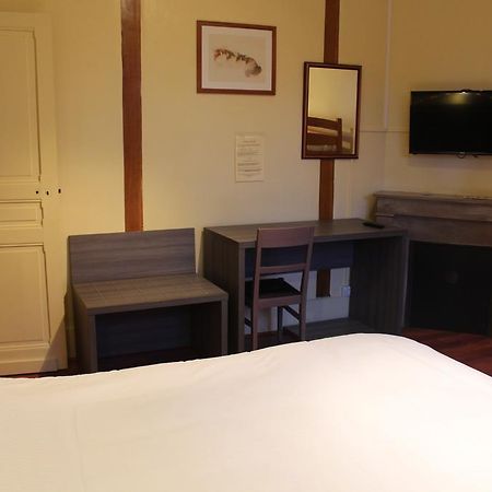 Auberge De La Fontaine Aubigny-sur-Nère 외부 사진